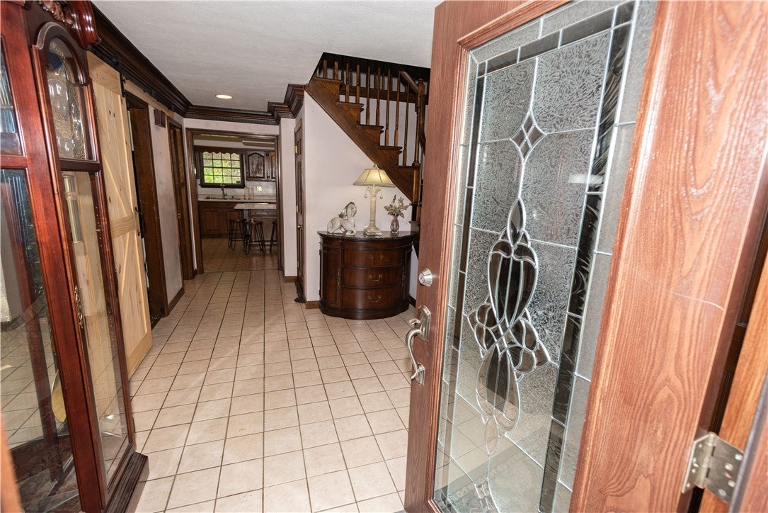 302 High Oaks Ct
