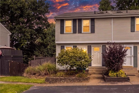 Condo For Sale - 322 Parkwood Dr Dr<br/> Cranberry Twp, PA 16066