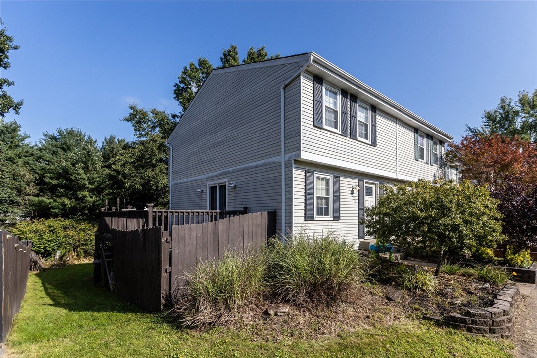 322 Parkwood Dr