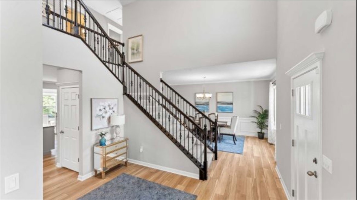 441 Hawthorn Hill Dr