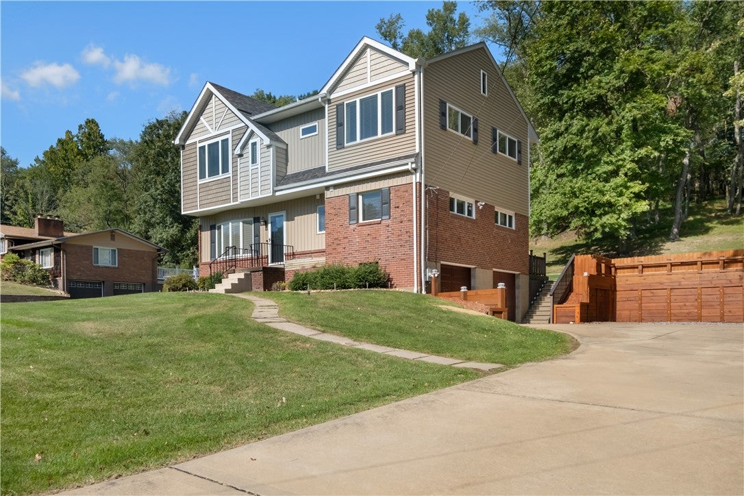 2467 Trotter Dr