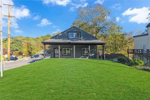 Photo of 601 Center Ave, Pittsburgh, PA 15202 (MLS # 1736972)