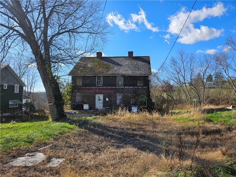 Homes For Sale - 405 1st St St<br/> Fayette County, Franklin, PA 15431