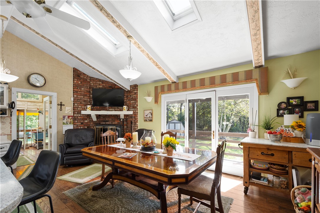 Jefferson Hills, Pennsylvania 15025, United States, 4 Bedrooms Bedrooms, ,4 BathroomsBathrooms,Residential,Active,229113