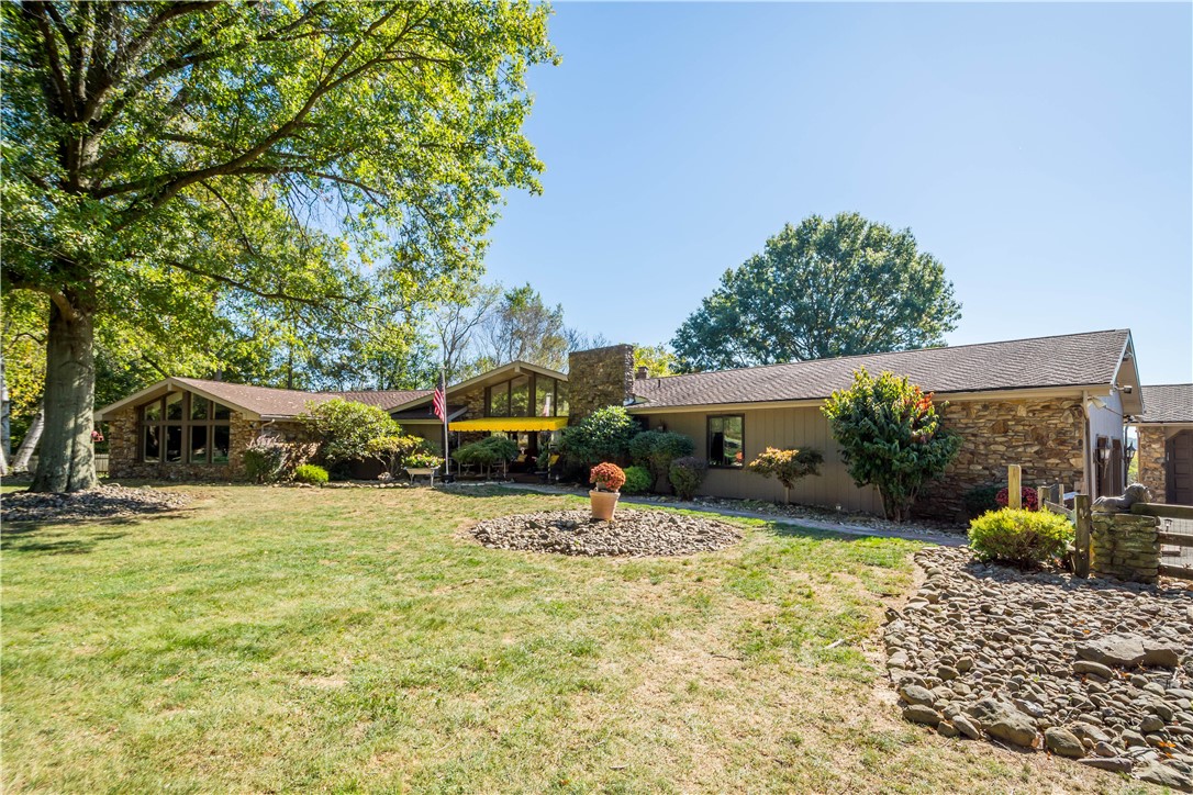 Jefferson Hills, Pennsylvania 15025, United States, 4 Bedrooms Bedrooms, ,4 BathroomsBathrooms,Residential,Active,229113