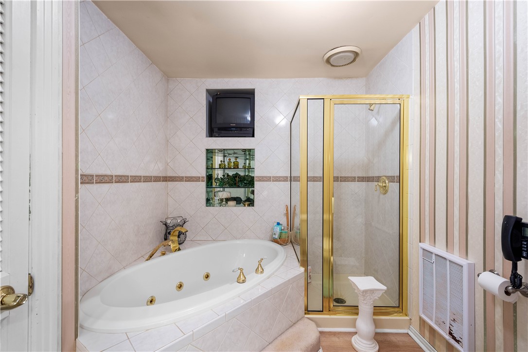 Jefferson Hills, Pennsylvania 15025, United States, 4 Bedrooms Bedrooms, ,4 BathroomsBathrooms,Residential,Active,229113