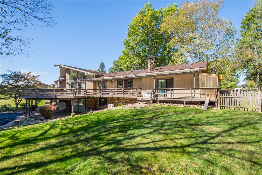 Jefferson Hills, Pennsylvania 15025, United States, 4 Bedrooms Bedrooms, ,4 BathroomsBathrooms,Residential,Active,229113