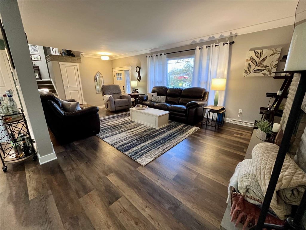 124 Elm Dr