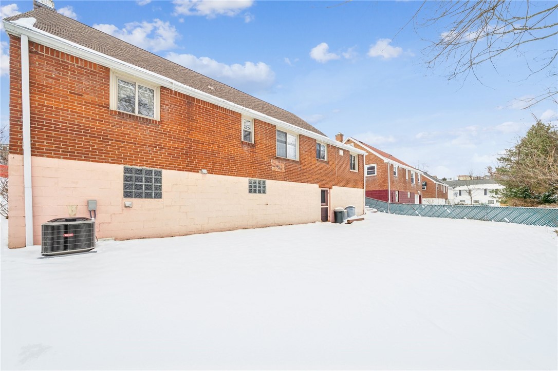 2409 Poinsettia Dr Dr, White Oak, Pennsylvania image 28