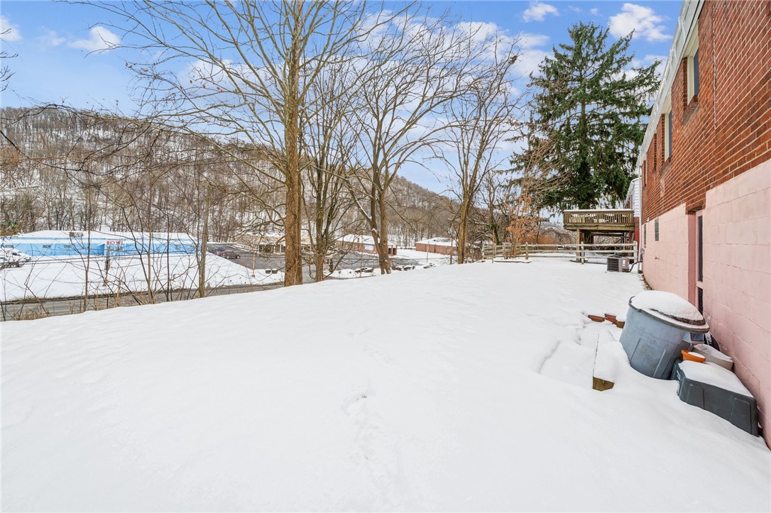 2409 Poinsettia Dr Dr, White Oak, Pennsylvania image 29
