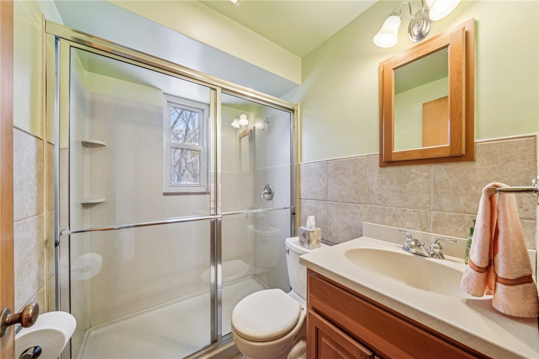 2409 Poinsettia Dr Dr, White Oak, Pennsylvania image 21