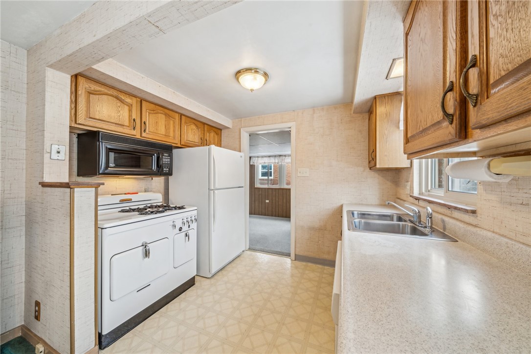 2409 Poinsettia Dr Dr, White Oak, Pennsylvania image 10