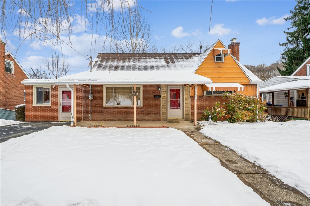 2409 Poinsettia Dr Dr, White Oak, Pennsylvania image 1