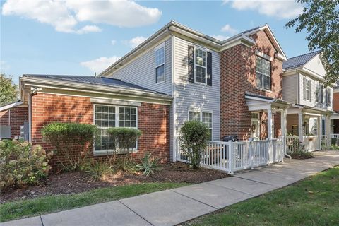 208 Sonie Dr Ohio Twp PA 15143