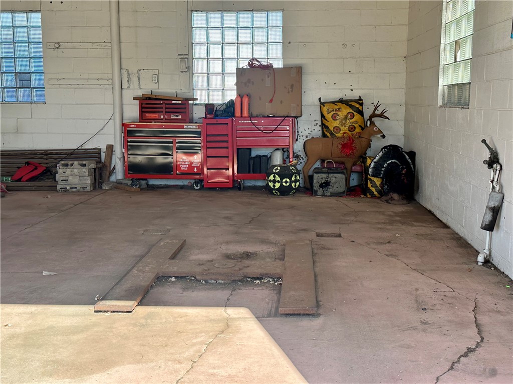 Pulaski Twp - Bea, Pennsylvania 15066, United States, 4 Bedrooms Bedrooms, ,2 BathroomsBathrooms,Residential,Active,37914