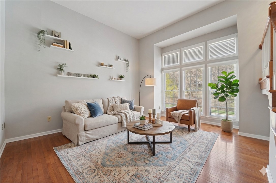 2119 Huntington Ct S