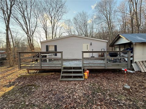 1106 Gary Rd Middlecreek Twp PA 15557