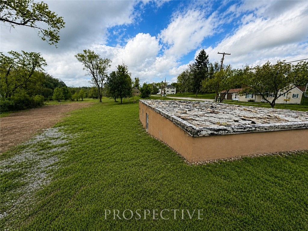 269 Thompson Rd
