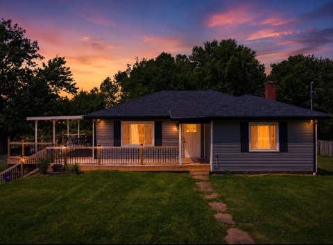 Photo of 2017 Hulton Road, Verona, PA 15147 (MLS # 1760559)