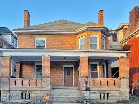 Photo of 309 E Boyles Ave, New Castle, PA 16101 (MLS # 1733859)