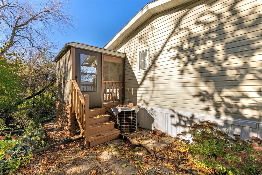 Mt Pleasant Twp, Pennsylvania 15666, United States, 3 Bedrooms Bedrooms, ,2 BathroomsBathrooms,Residential,Active,241004