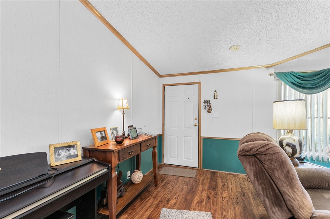 Mt Pleasant Twp, Pennsylvania 15666, United States, 3 Bedrooms Bedrooms, ,2 BathroomsBathrooms,Residential,Active,241004