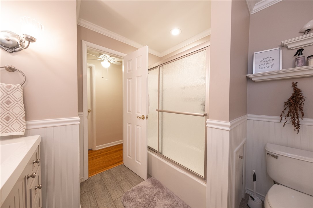 Ross Twp, Pennsylvania 15237, United States, 5 Bedrooms Bedrooms, ,3 BathroomsBathrooms,Residential,Active,190724