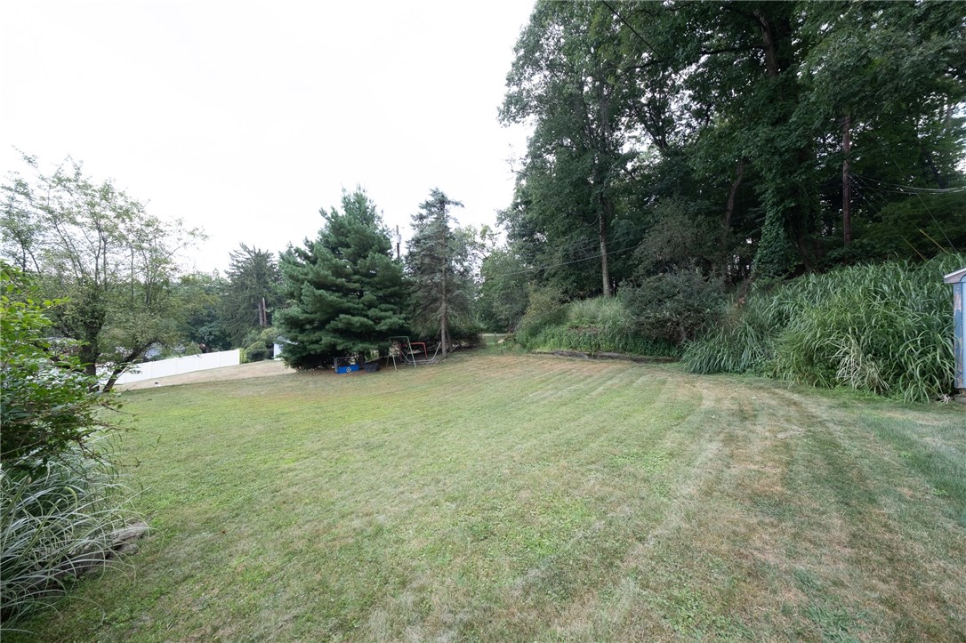 Ross Twp, Pennsylvania 15237, United States, 5 Bedrooms Bedrooms, ,3 BathroomsBathrooms,Residential,Active,190724