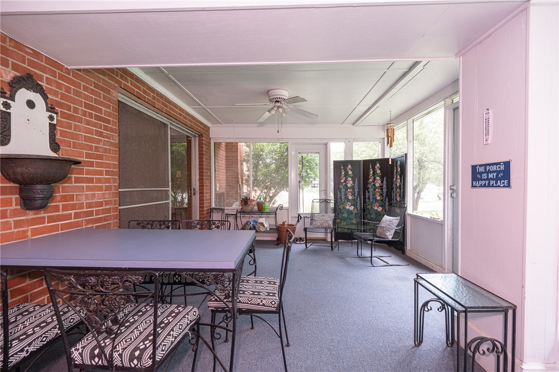 Ross Twp, Pennsylvania 15237, United States, 5 Bedrooms Bedrooms, ,3 BathroomsBathrooms,Residential,Active,190724