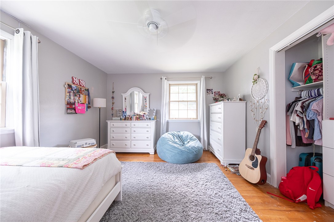 Ross Twp, Pennsylvania 15237, United States, 5 Bedrooms Bedrooms, ,3 BathroomsBathrooms,Residential,Active,190724