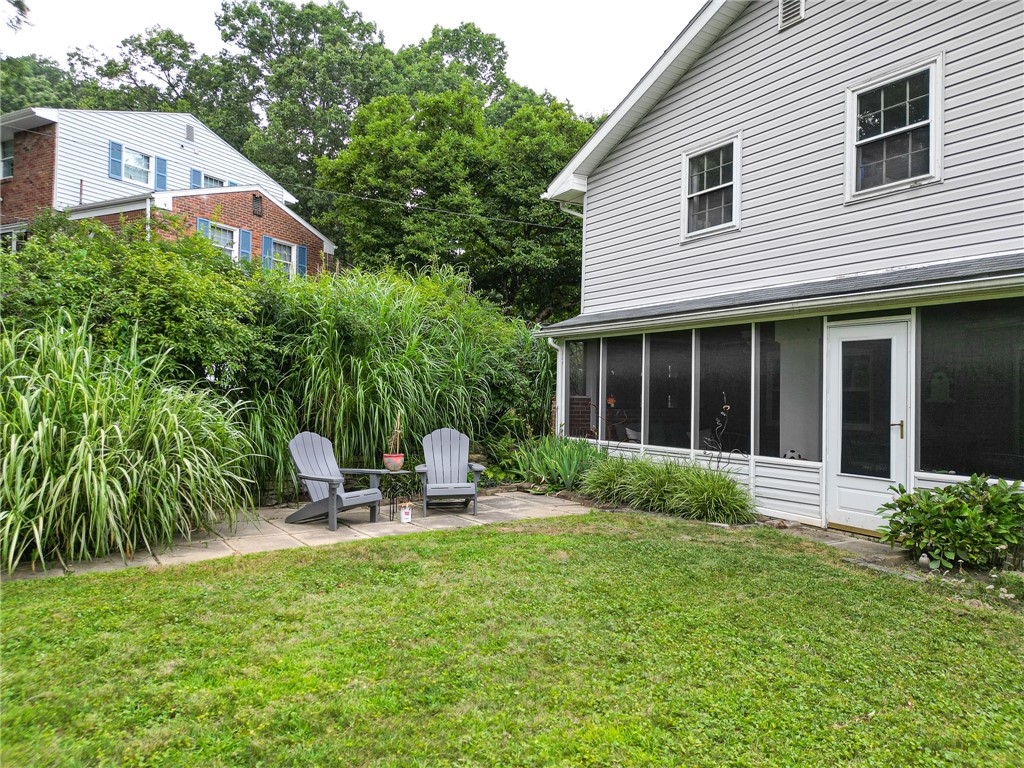 Ross Twp, Pennsylvania 15237, United States, 5 Bedrooms Bedrooms, ,3 BathroomsBathrooms,Residential,Active,190724