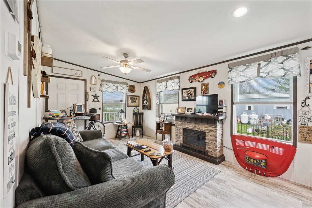 Donegal - Wml, Pennsylvania 15628, United States, 2 Bedrooms Bedrooms, ,1 BathroomBathrooms,Residential,Active,103529