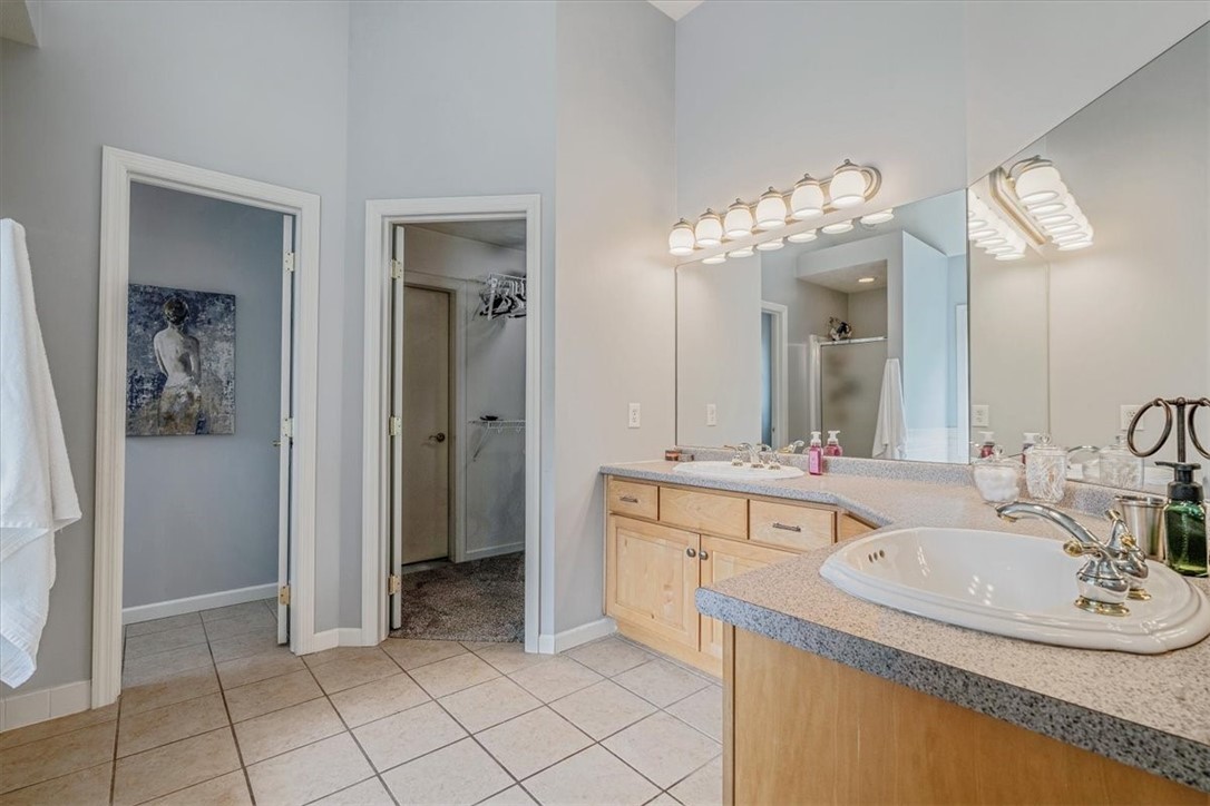 North Strabane, Pennsylvania 15301, United States, 4 Bedrooms Bedrooms, ,4 BathroomsBathrooms,Residential,Active,178051