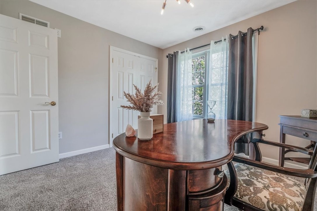 North Strabane, Pennsylvania 15301, United States, 4 Bedrooms Bedrooms, ,4 BathroomsBathrooms,Residential,Active,178051