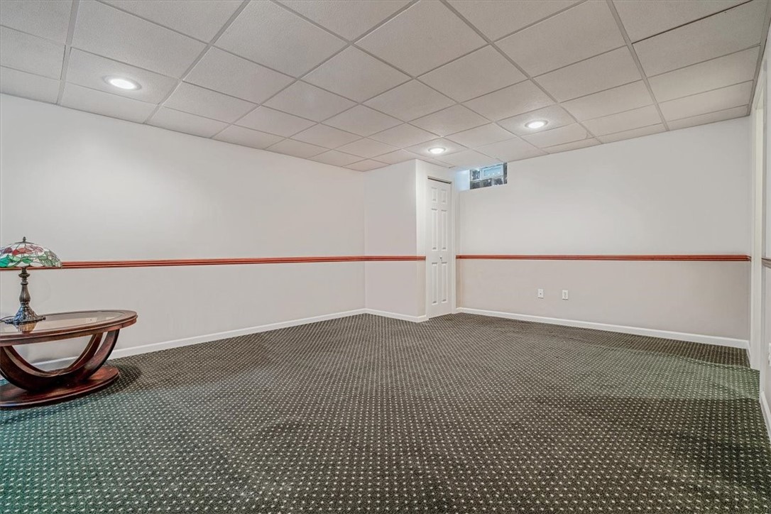 North Strabane, Pennsylvania 15301, United States, 4 Bedrooms Bedrooms, ,4 BathroomsBathrooms,Residential,Active,178051