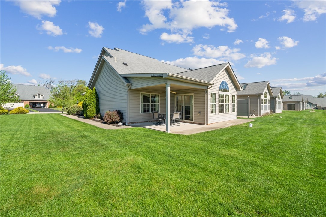 2339 Wheatland Cir, Murrysville, Pennsylvania image 2