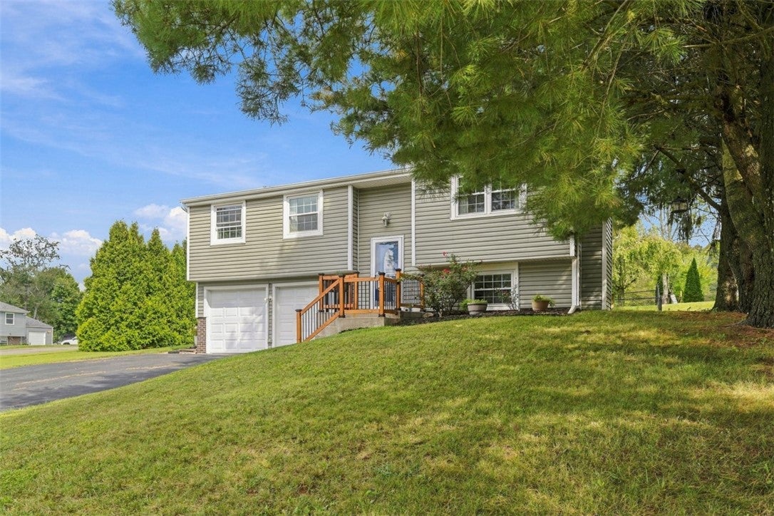 98 Sunridge Dr.