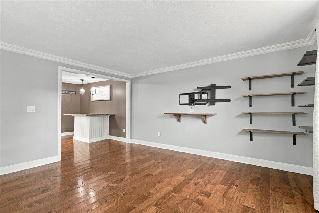 98 Sunridge Dr.