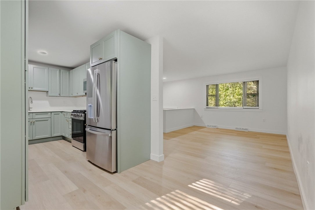 14 Blackswoods Rd