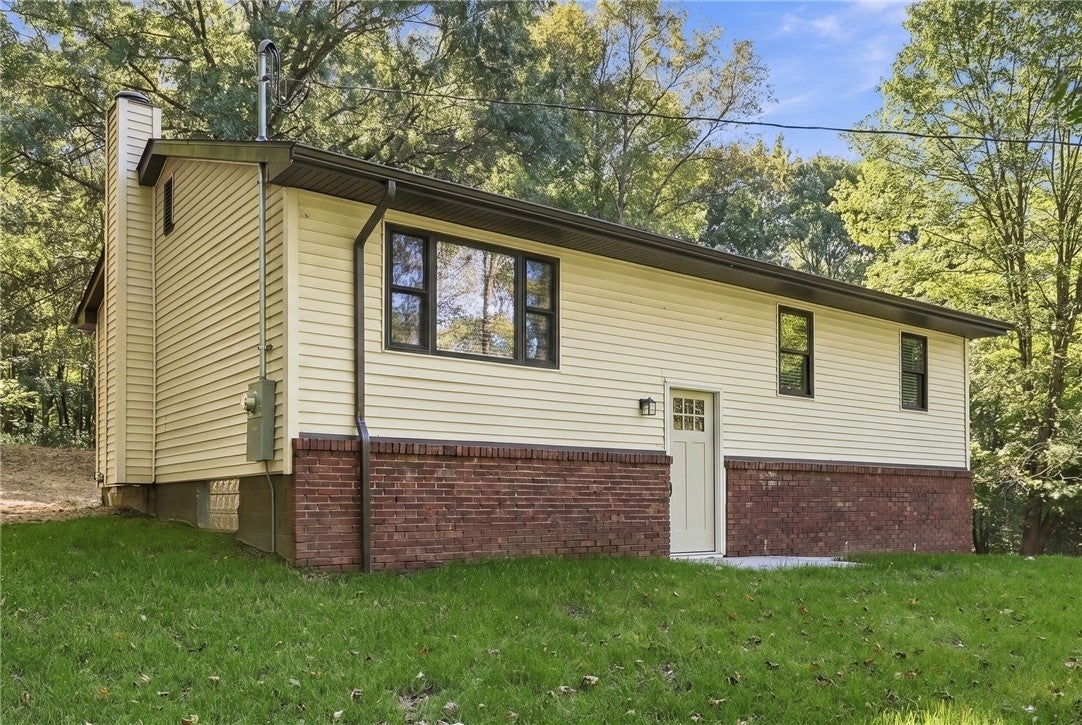 14 Blackswoods Rd