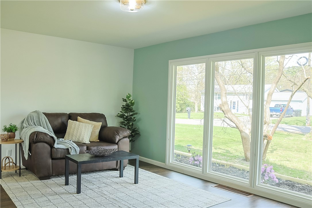 236 Greenwood Dr Ave, Hermitage, Pennsylvania image 3