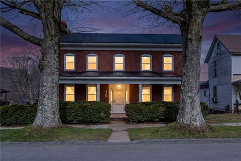 Homes For Sale - 420 Grant St<br/> East Brady, PA 16028