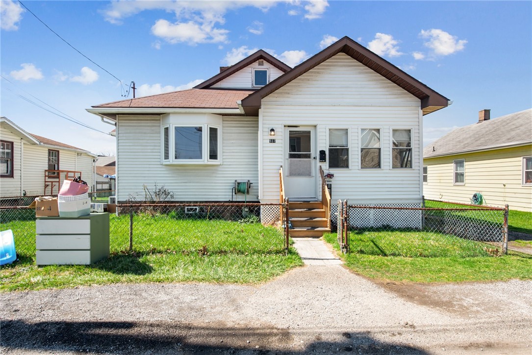 937 Orchard St St, Rochester, Pennsylvania image 1