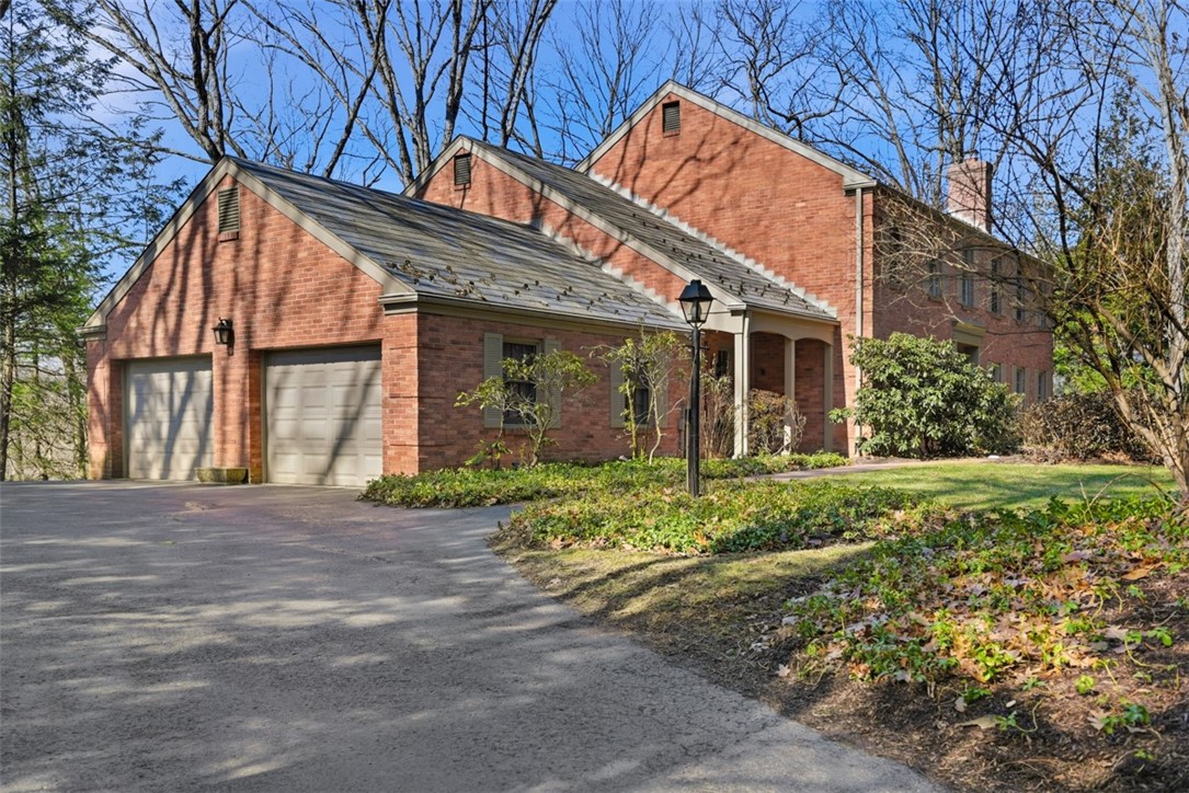 112 Hickory Hill Road