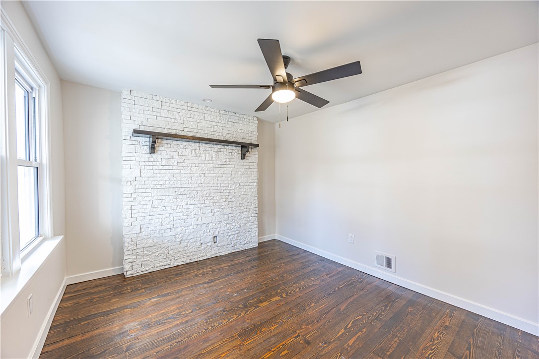 7036 Shannon Rd, Verona, Pennsylvania image 2