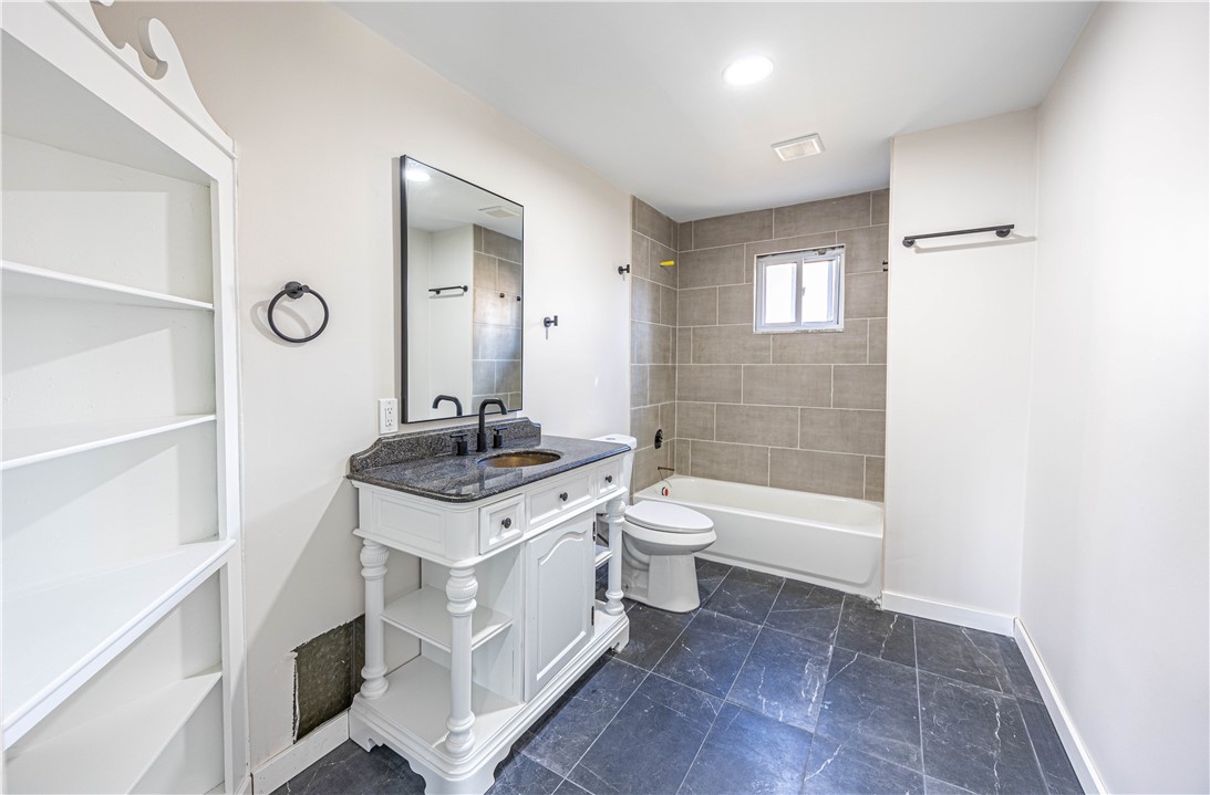 7036 Shannon Rd, Verona, Pennsylvania image 15