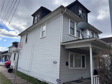 Photo for 1050 Railroad St
