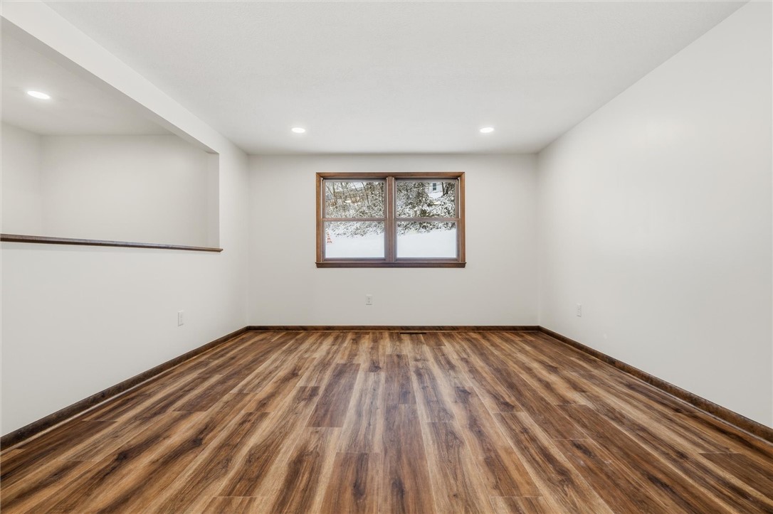 Canonsburg, Pennsylvania 15317, United States, 3 Bedrooms Bedrooms, ,2 BathroomsBathrooms,Residential,Active,250921