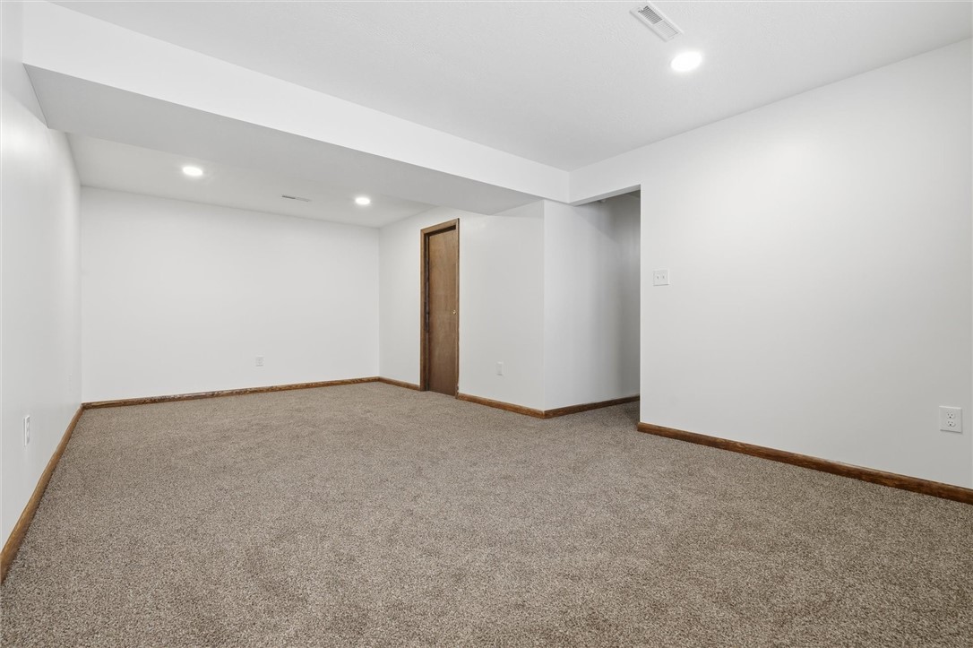 Canonsburg, Pennsylvania 15317, United States, 3 Bedrooms Bedrooms, ,2 BathroomsBathrooms,Residential,Active,250921