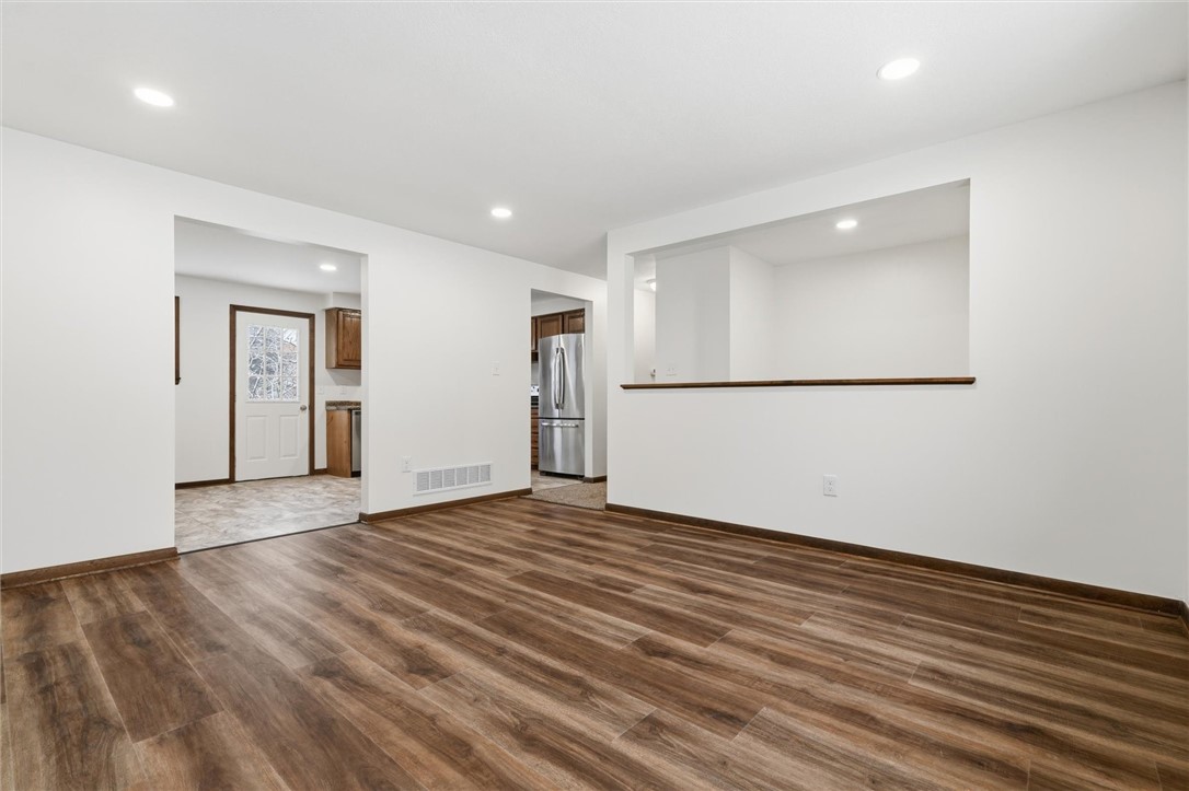 Canonsburg, Pennsylvania 15317, United States, 3 Bedrooms Bedrooms, ,2 BathroomsBathrooms,Residential,Active,250921